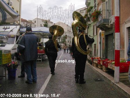 ATTENDERE,  CARICAMENTO DELL'IMMAGINE IN CORSO