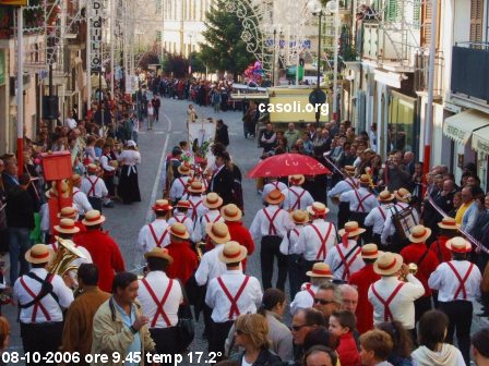 ATTENDERE,  CARICAMENTO DELL'IMMAGINE IN CORSO